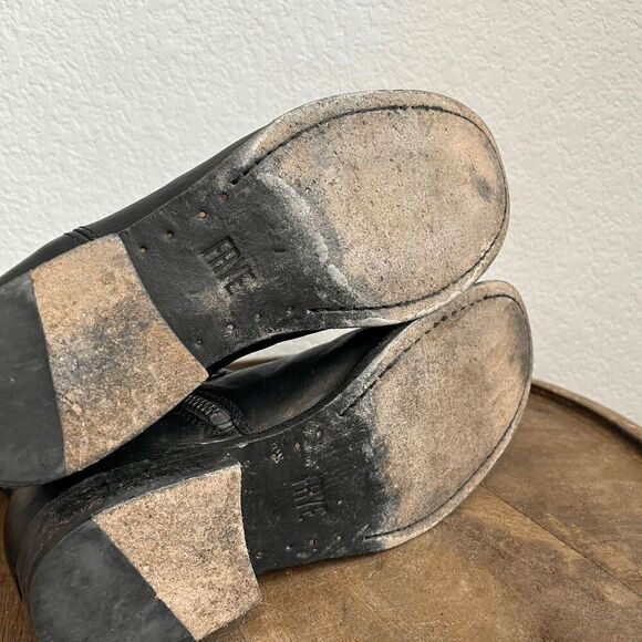 FRYE Boots Black Leather Melissa Button Short Ankle Booties Women's Size 5.5 - Picture 10 of 11